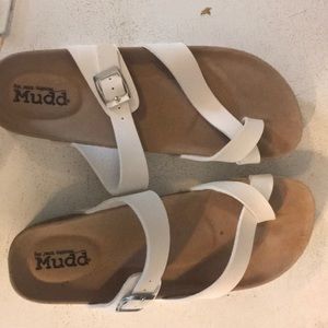 Mudd sandals